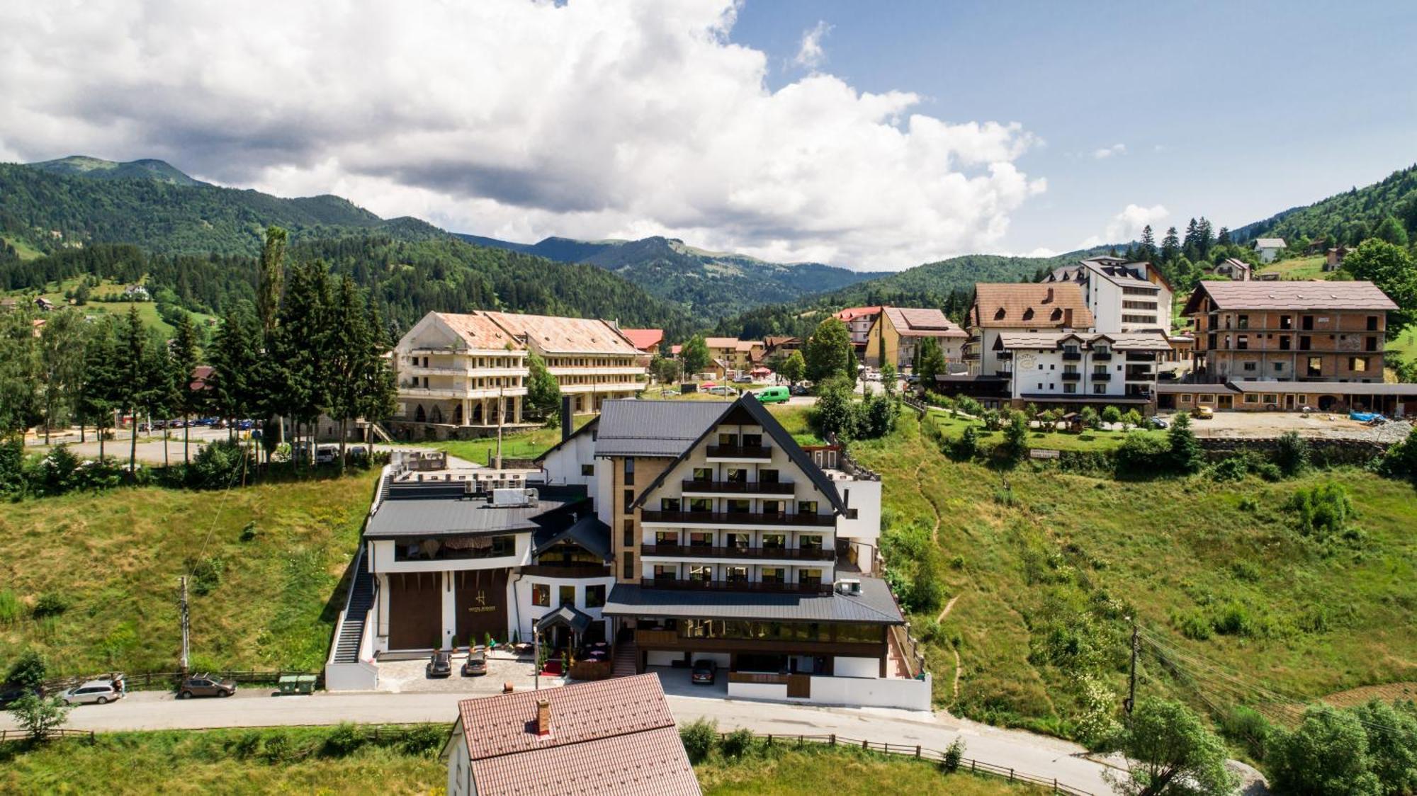 Hotel Roman Maramures - Ski & Spa Resort Statjunea Borsa Exterior foto